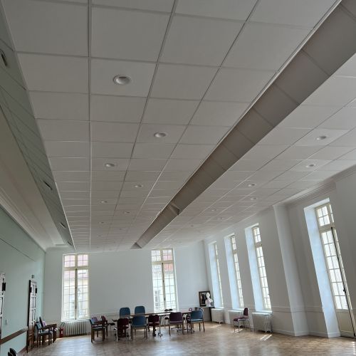 Pose d'un faux plafond