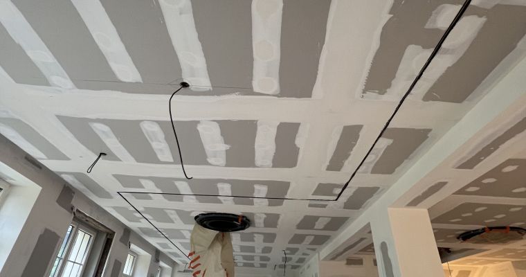 rénovation en placoplâtre avec enduit