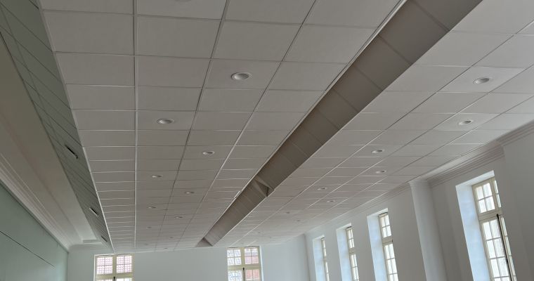 Pose d'un faux plafond